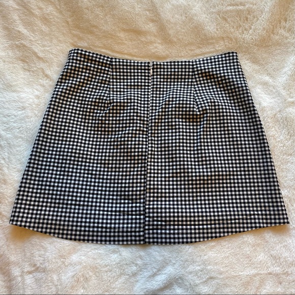 Urban Outfitters Black & White Gingham Mini Skirt - Picture 3 of 4